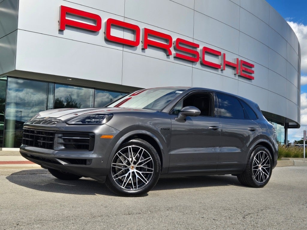 2026 Porsche Cayenne E-Hybrid Base