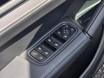 2026 Porsche Cayenne E-Hybrid Base