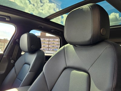 2026 Porsche Cayenne E-Hybrid Base