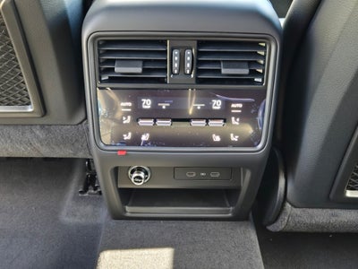 2026 Porsche Cayenne E-Hybrid Base