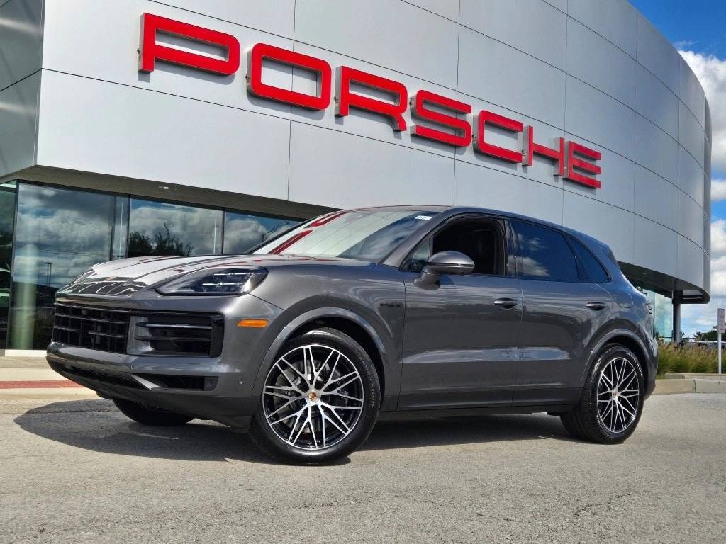 2026 Porsche Cayenne E-Hybrid Base