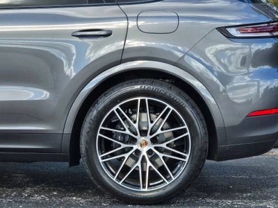 2026 Porsche Cayenne E-Hybrid Base