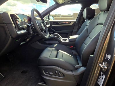 2026 Porsche Cayenne E-Hybrid Base