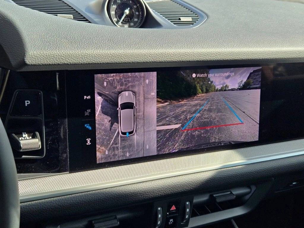 2026 Porsche Cayenne E-Hybrid Base