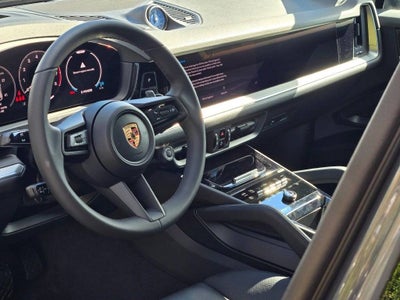 2026 Porsche Cayenne E-Hybrid Base