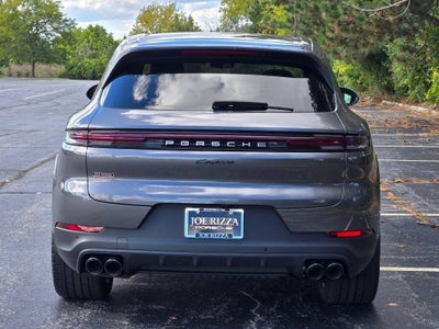 2026 Porsche Cayenne E-Hybrid Base