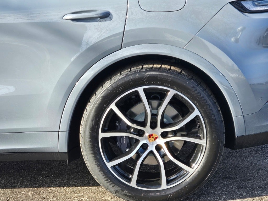 2026 Porsche Cayenne E-Hybrid Base