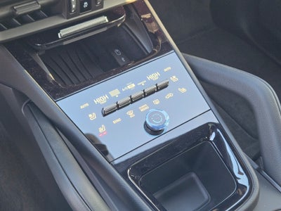 2026 Porsche Cayenne E-Hybrid Base