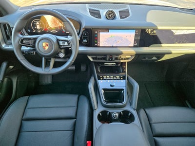 2026 Porsche Cayenne E-Hybrid Base