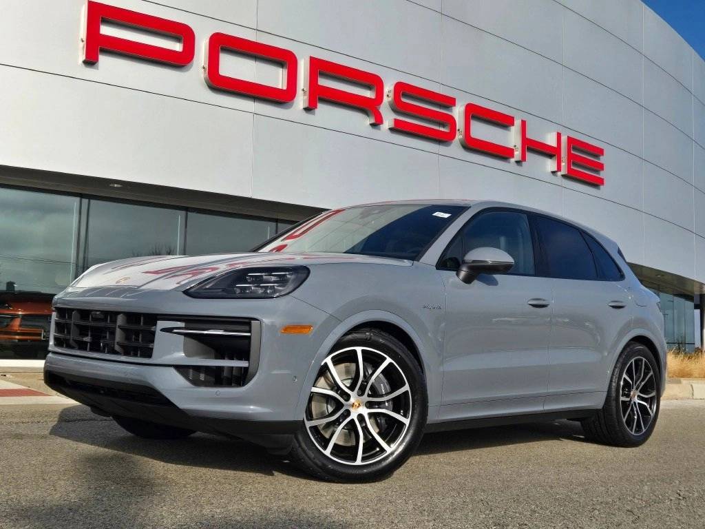 2026 Porsche Cayenne E-Hybrid Base