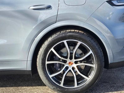 2026 Porsche Cayenne E-Hybrid Base