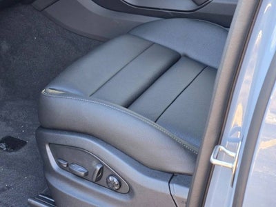 2026 Porsche Cayenne E-Hybrid Base