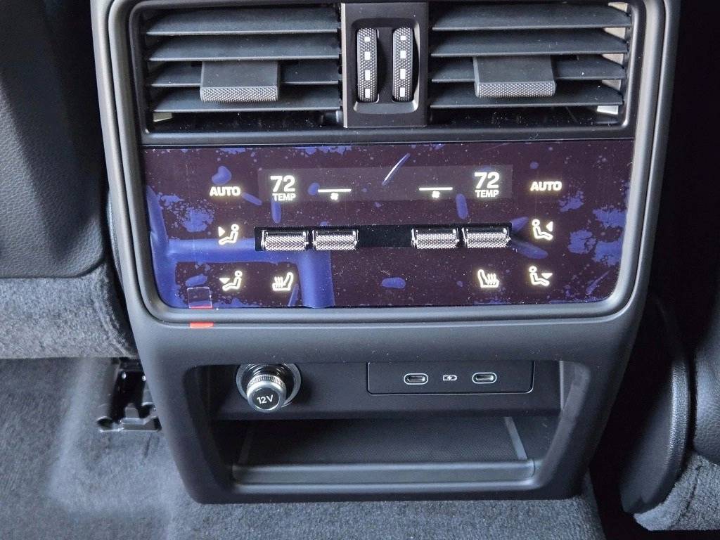 2026 Porsche Cayenne E-Hybrid Base