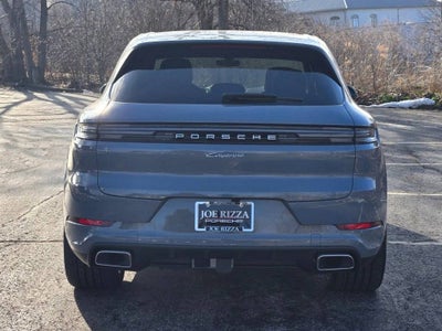 2026 Porsche Cayenne E-Hybrid Base