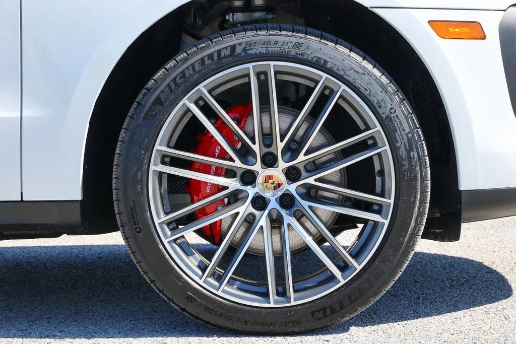2026 Porsche Macan S