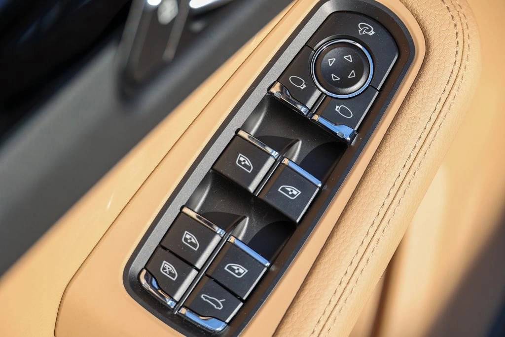 2026 Porsche Macan S