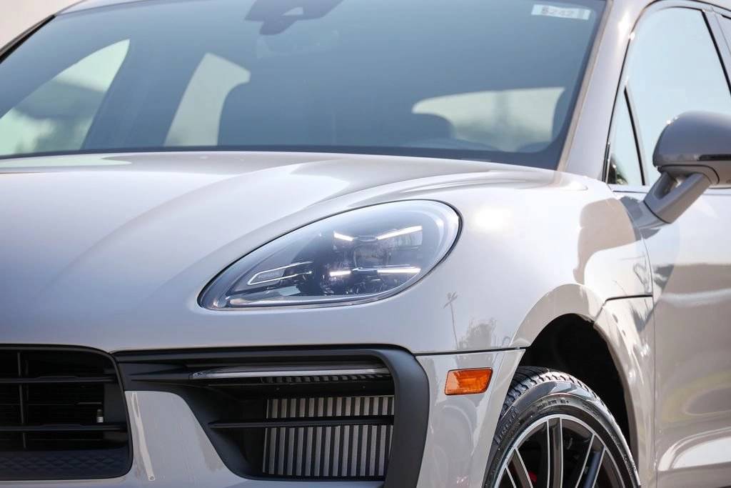 2026 Porsche Macan S