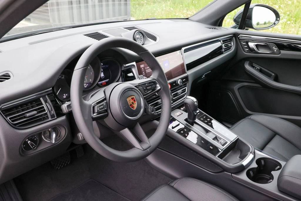 2026 Porsche Macan S