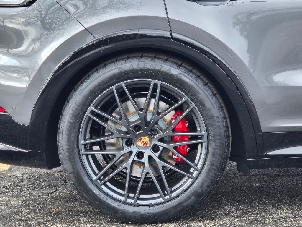 2026 Porsche Cayenne GTS
