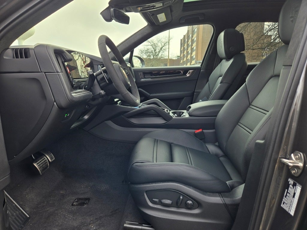 2026 Porsche Cayenne GTS