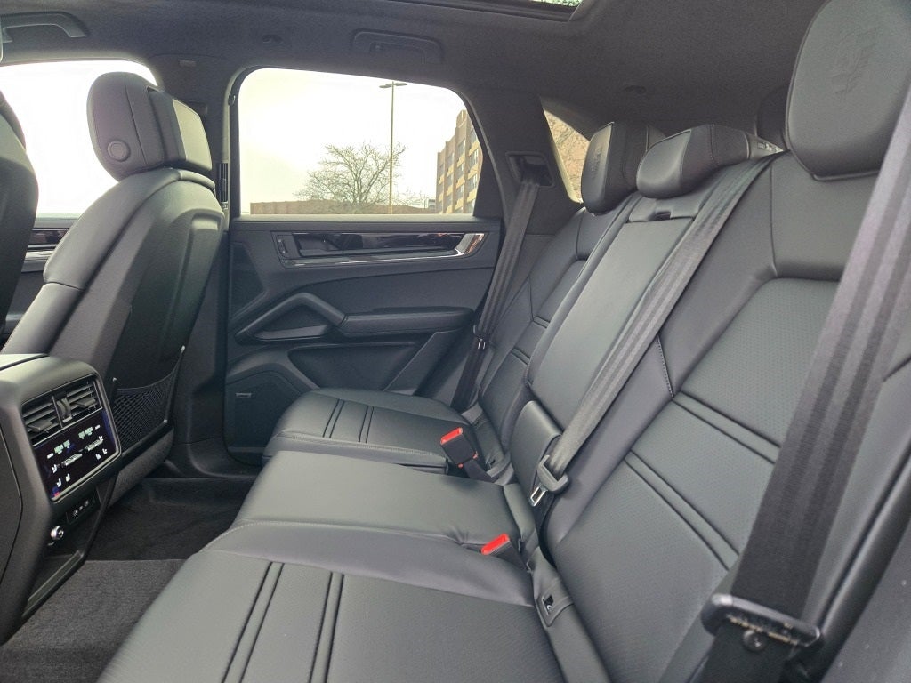 2026 Porsche Cayenne GTS