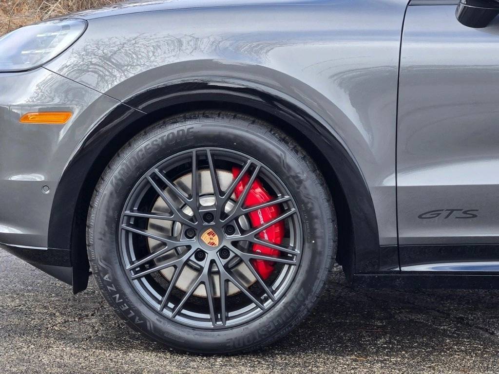 2026 Porsche Cayenne GTS