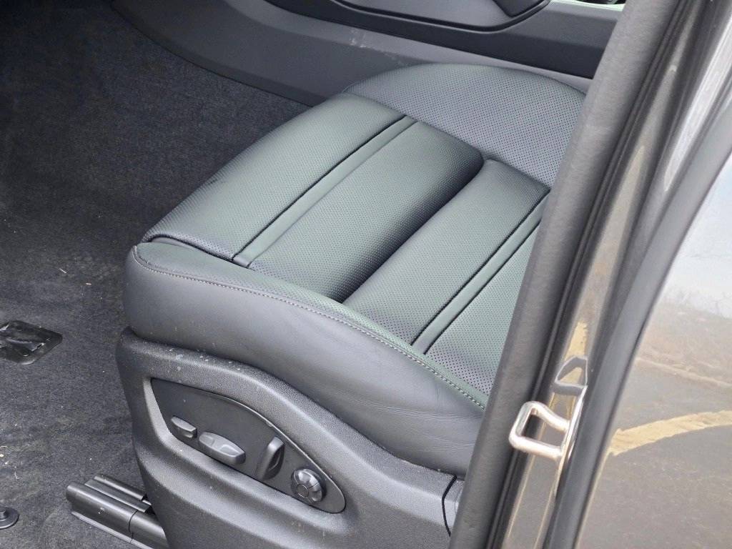 2026 Porsche Cayenne GTS