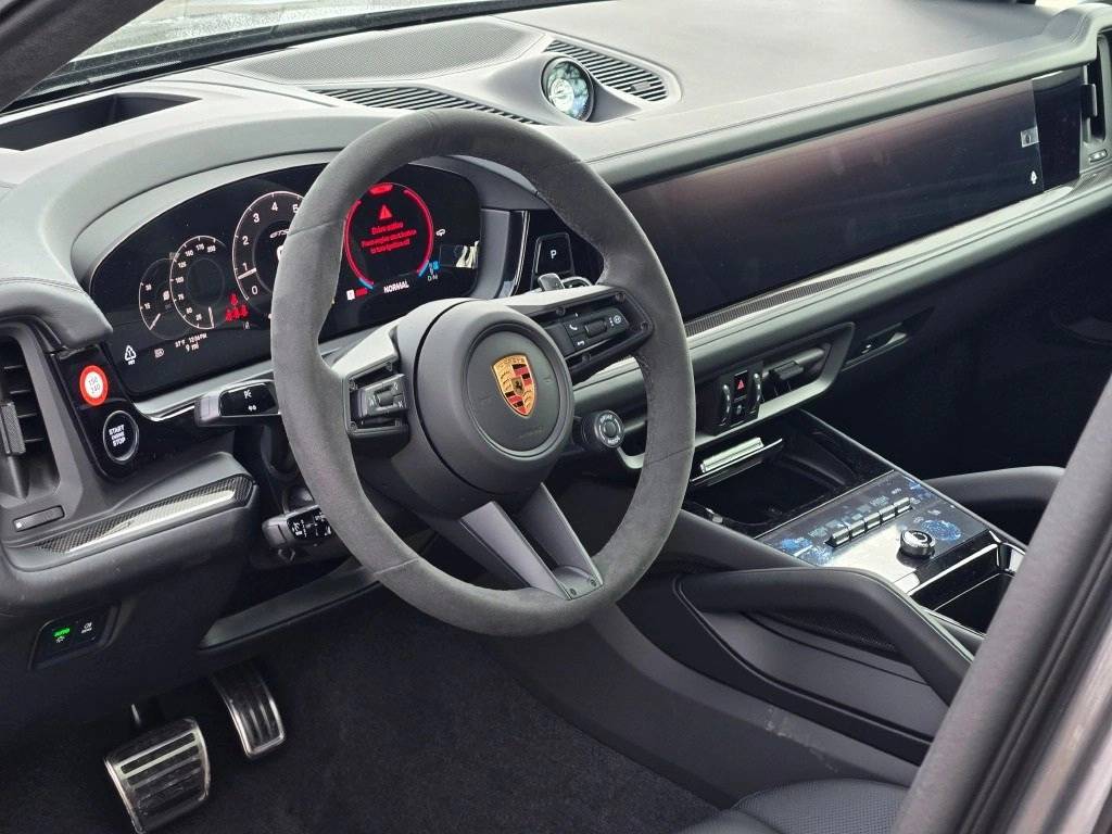 2026 Porsche Cayenne GTS