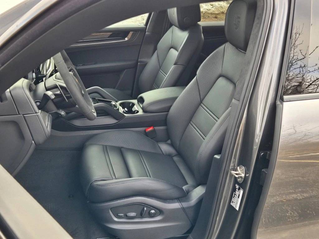 2026 Porsche Cayenne GTS