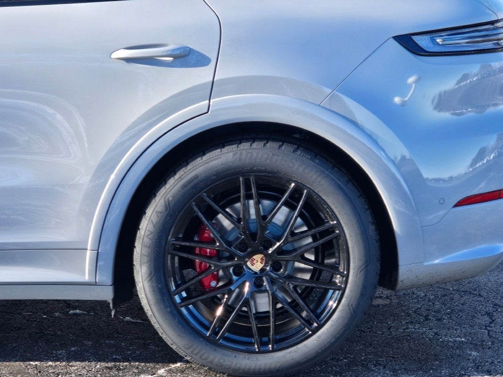 2026 Porsche Cayenne GTS