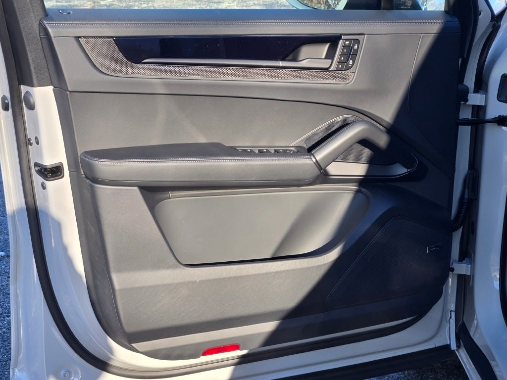 2026 Porsche Cayenne GTS