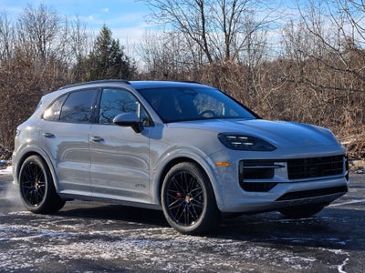 2026 Porsche Cayenne GTS