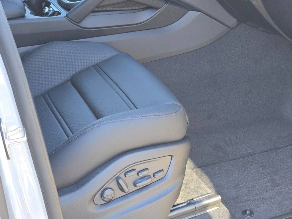 2026 Porsche Cayenne GTS