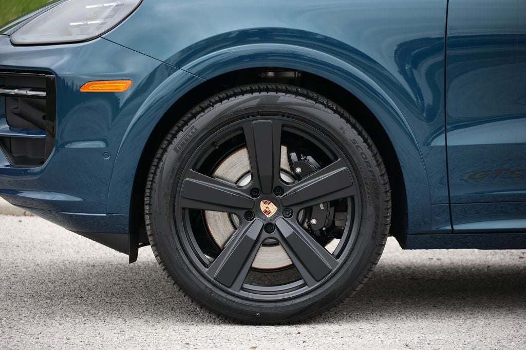 2026 Porsche Cayenne GTS