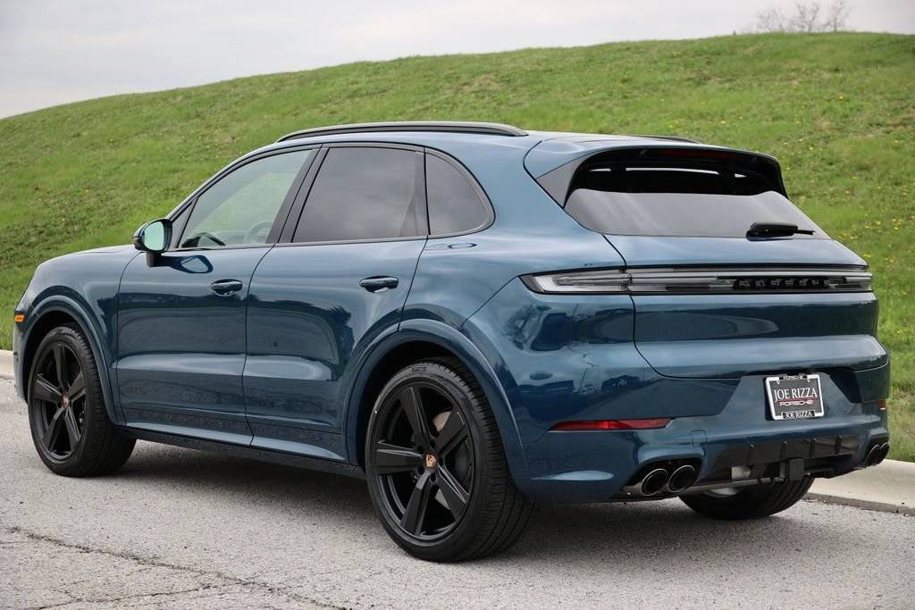 2026 Porsche Cayenne GTS