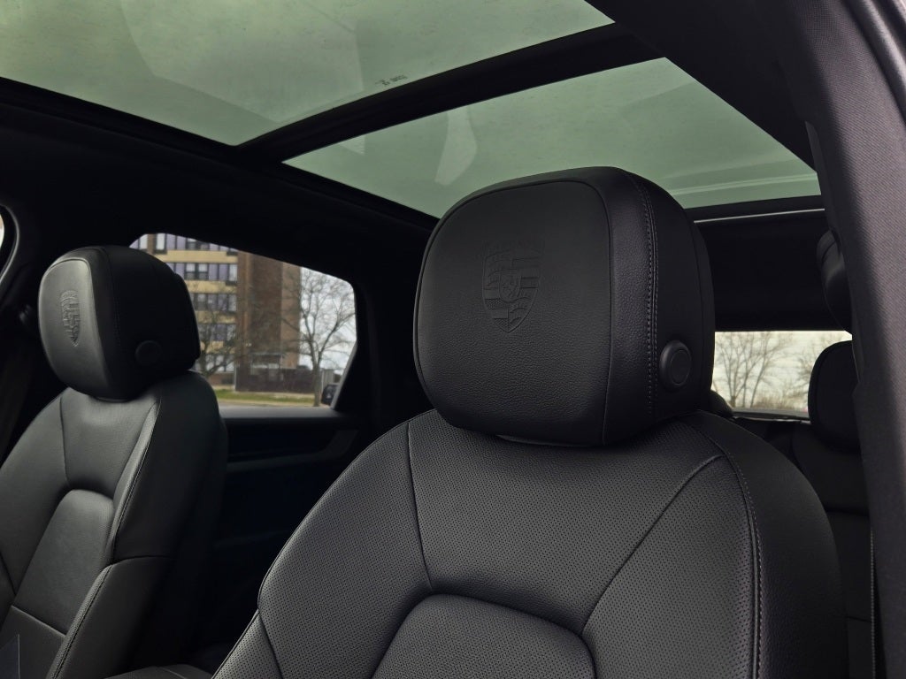 2025 Porsche Cayenne S