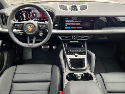 2025 Porsche Cayenne S