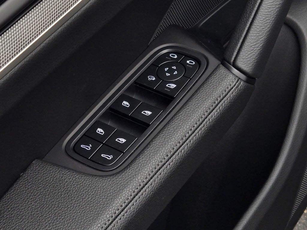 2025 Porsche Cayenne S