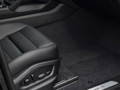 2025 Porsche Cayenne S