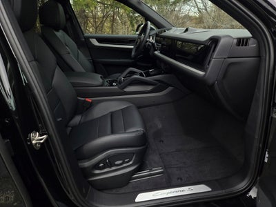 2025 Porsche Cayenne S