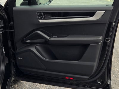 2025 Porsche Cayenne S