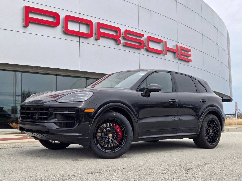 2025 Porsche Cayenne S