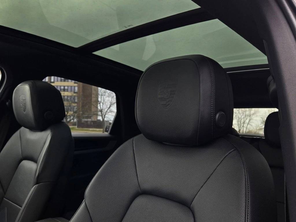 2025 Porsche Cayenne S