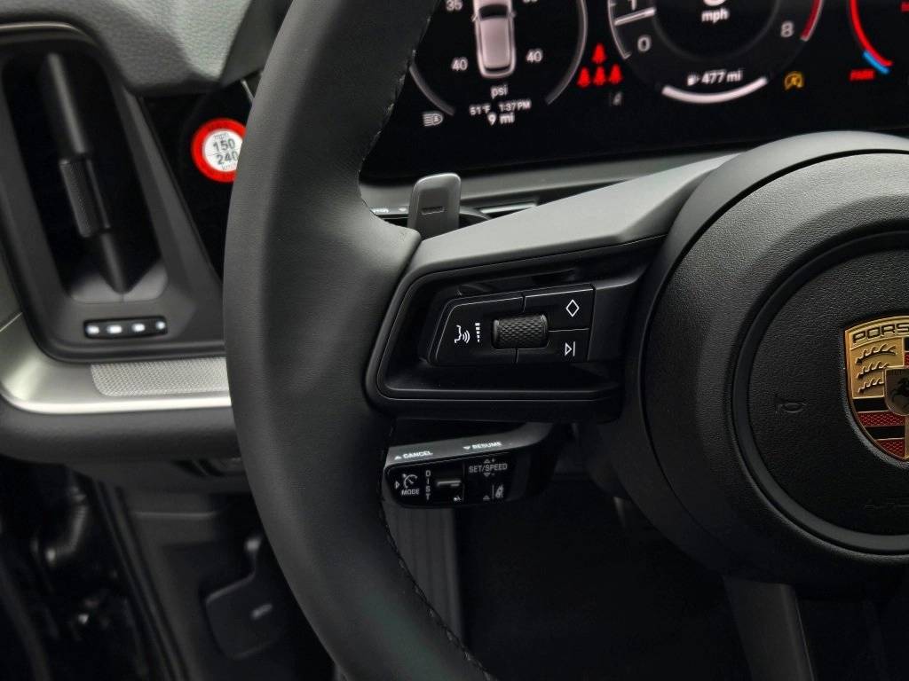 2025 Porsche Cayenne S