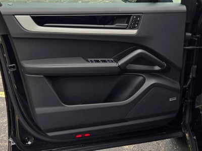 2025 Porsche Cayenne S