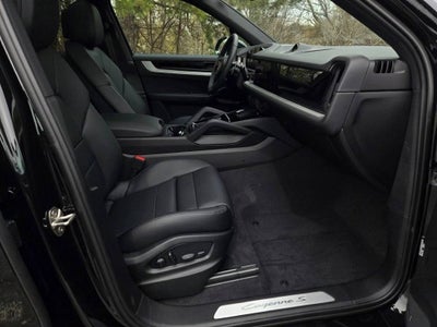 2025 Porsche Cayenne S