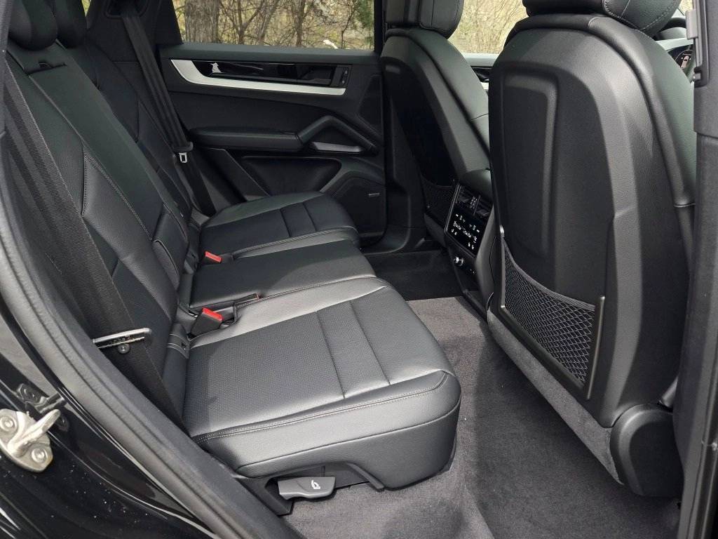 2025 Porsche Cayenne S