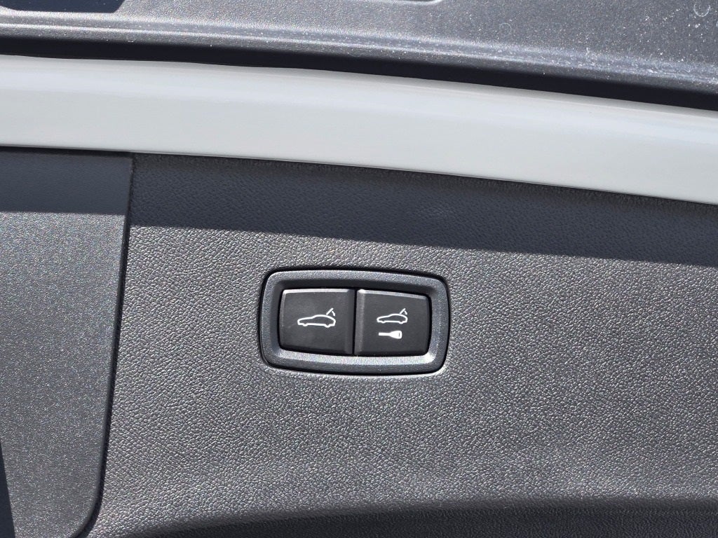 2026 Porsche Cayenne Coupe Base