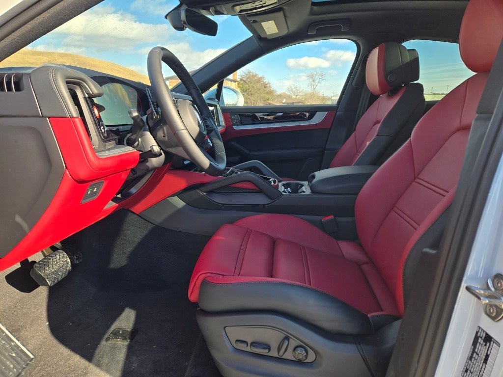 2026 Porsche Cayenne Coupe Base