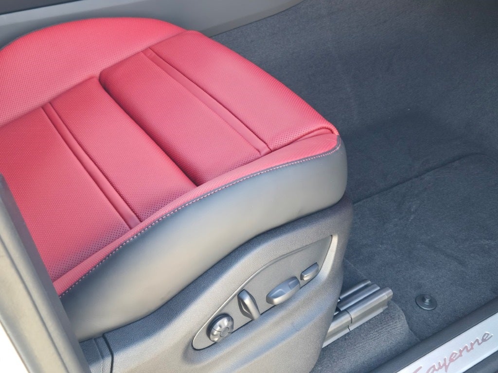 2026 Porsche Cayenne Coupe Base